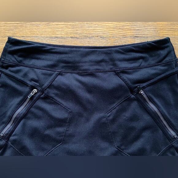 ATHLETA Black Stretch Knit Skort sz Small - Picture 4 of 11